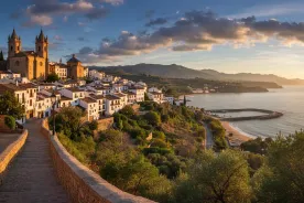 Penthouses for sale in Altos de los Monteros Marbella